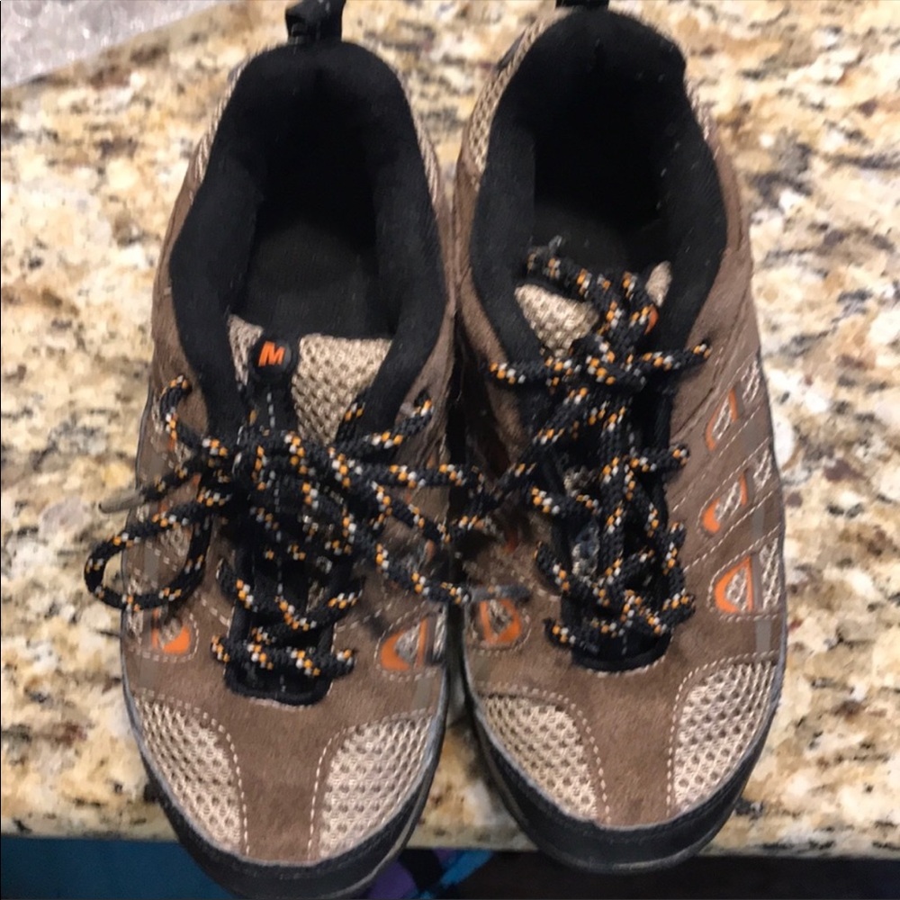 Merrill Chameleon 4 ventilator shoes